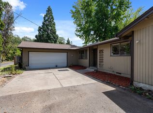 312 N Barneburg Rd, Medford, OR 97504