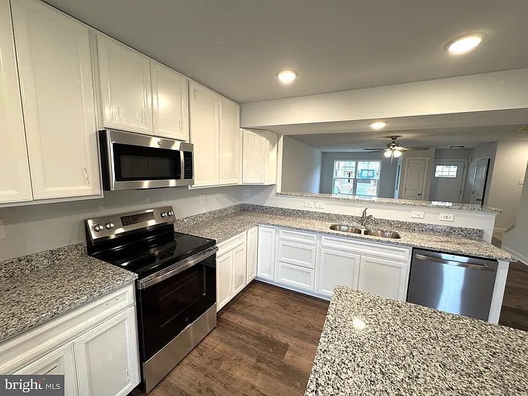 148 Olga Dr — Photo 9