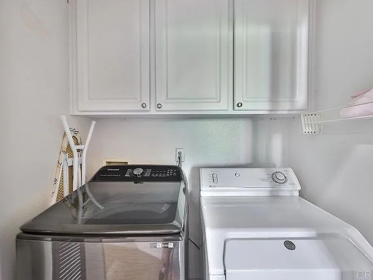 828 D Ave — Photo 17