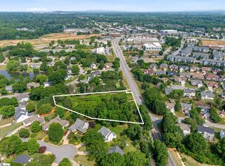 404 Scuffletown Rd, Simpsonville, SC 29681