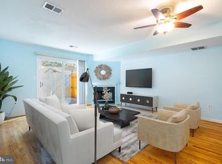 965 S Buchanan St #2B, Arlington, VA 22204