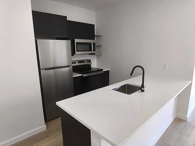 486 Market St — Photo 12