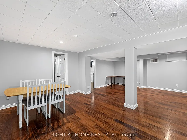 60 Westwood Dr — Photo 10