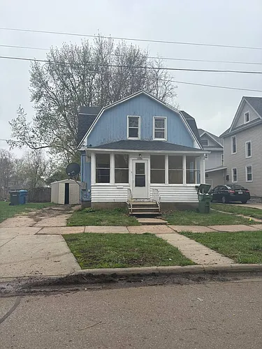 206 Allen St #2 Photo 1