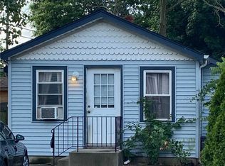 284 Rocklyn Ave APT A, East Rockaway, NY 11518