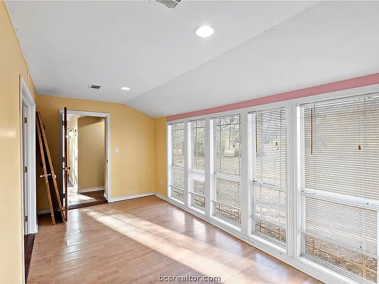 8111 S FM 2038 — Photo 11