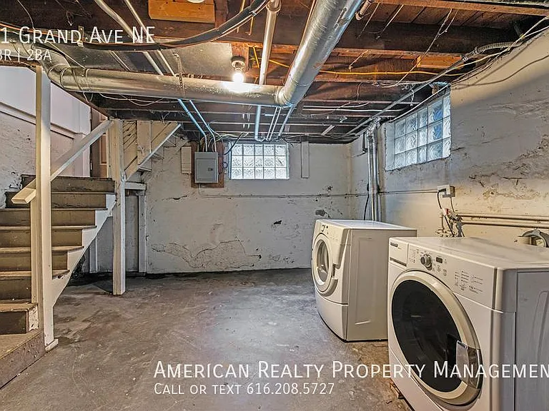 61 Grand Ave NE — Photo 22