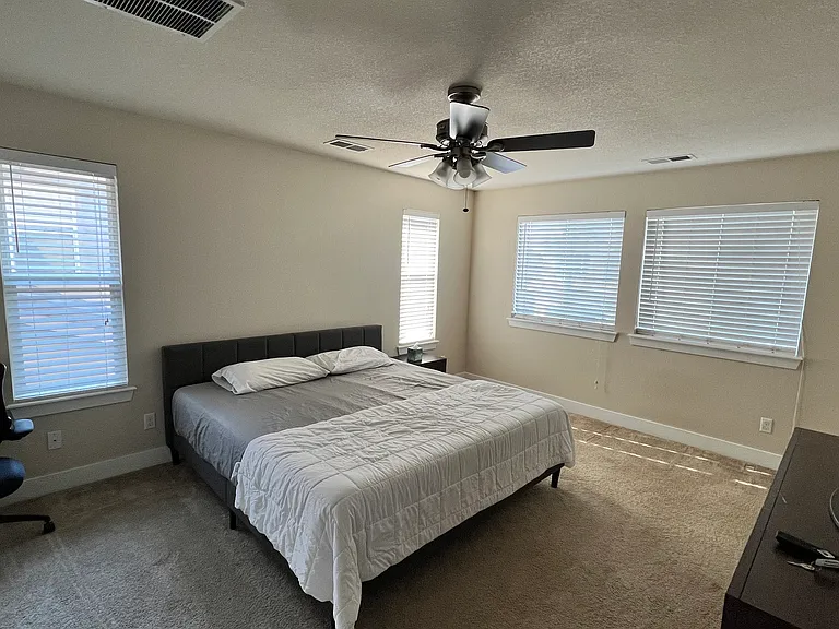 10486 Rutledge St — Photo 12