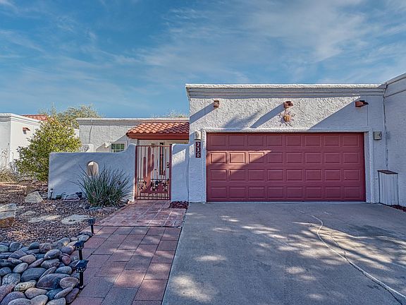 3rd image of 230 Casas Bellas Ln