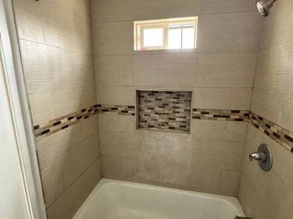1516 1/2 W 60th St, Los Angeles, CA 90047