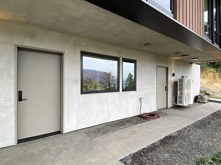 585 Blanchard Blvd — Photo 22