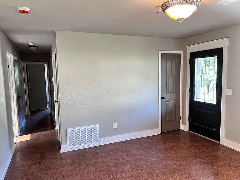 1107 Wilson St — Photo 25