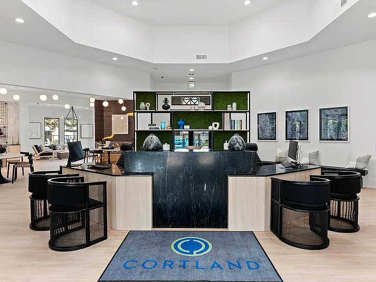 Cortland West Houston — Photo 23