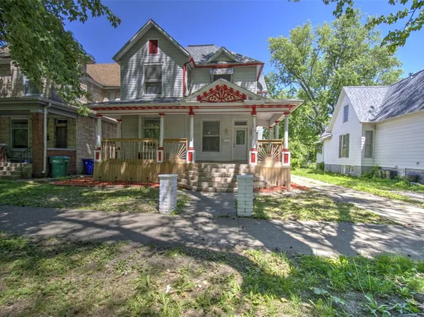 840 W William St, Decatur, IL 62522