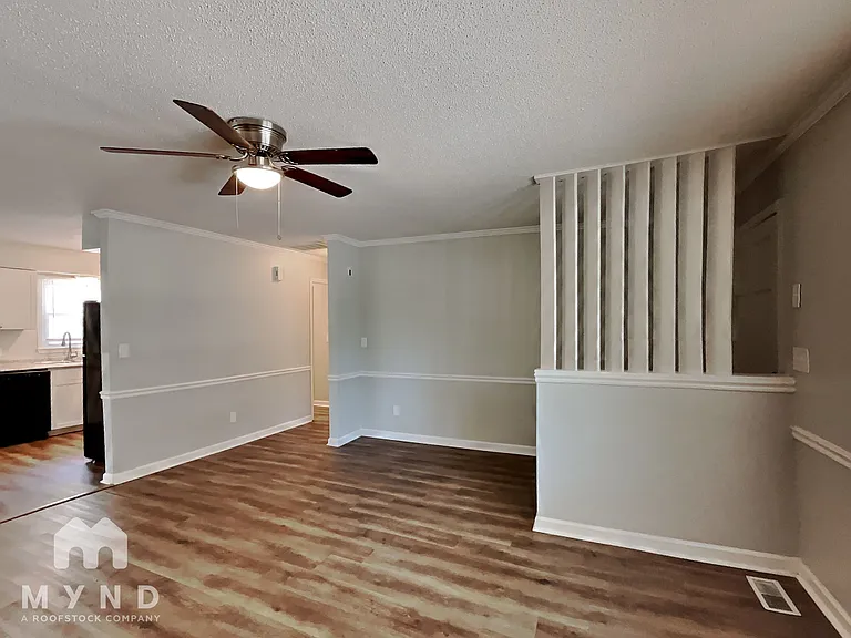 213 Cedar Ct — Photo 10