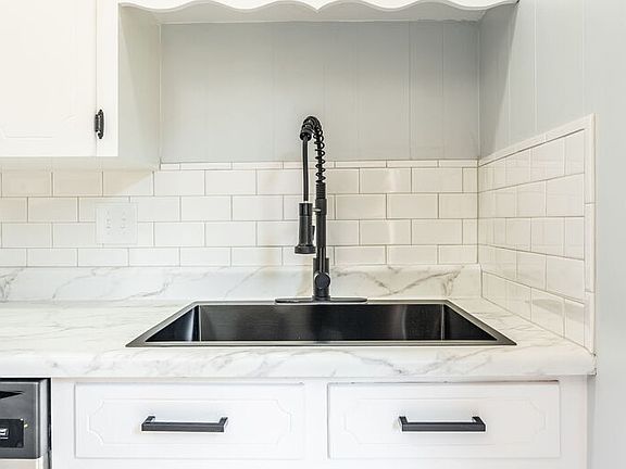 3rd image of 9000 Woodbine Dr APT A