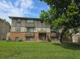 813 NW Mock Ave, Blue Springs, MO 64015