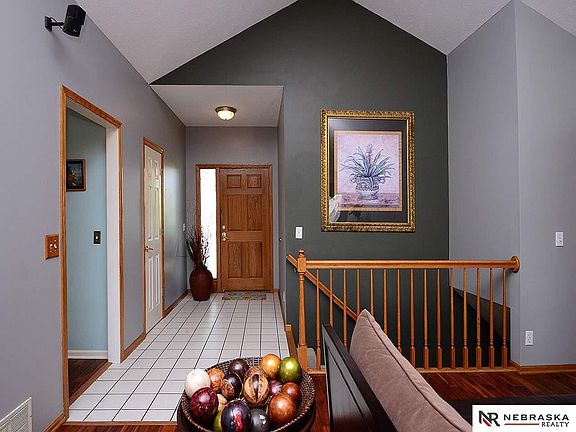 3rd image of 15663 Sahler St
