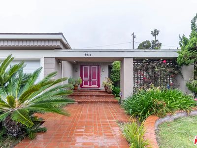 6017 S Le Doux Rd, Los Angeles, CA, 90056