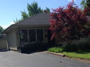 1012 Westchester Dr, Rockford, IL 61107