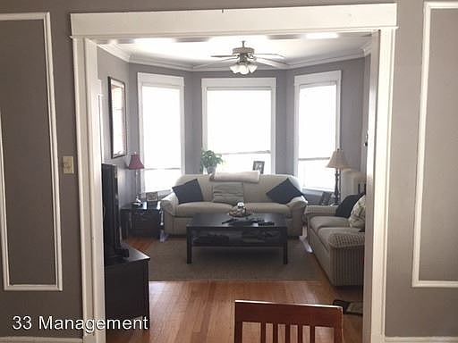 1st image of 1325 W Newport Ave