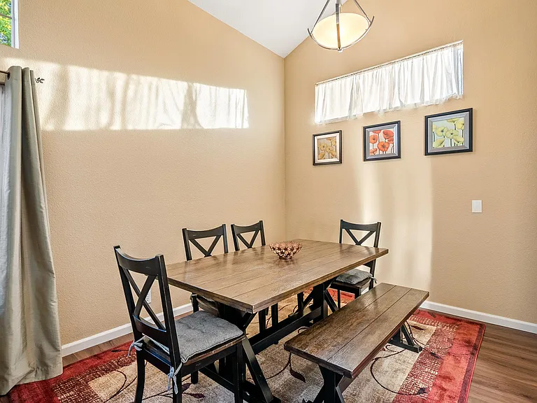 837 Sycamore Canyon Rd — Photo 11