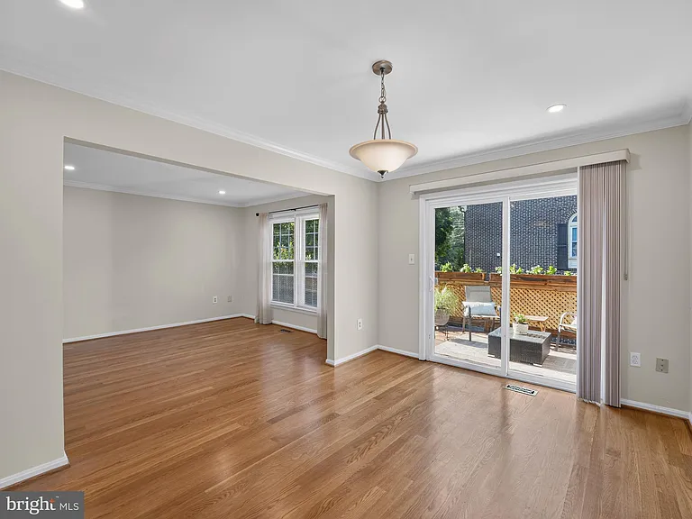 7740 Bristol Square Ct — Photo 10