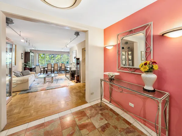 80 East End Avenue image 6 of 15