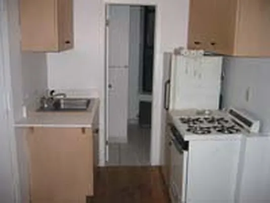 Rented by Eric Goodman Realty Corp | media 9