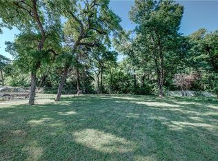 3526 Shady Hollow Ln, Dallas, TX 75233