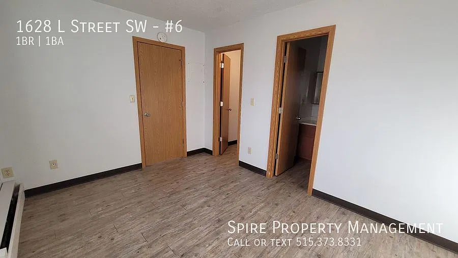 SW Very nice 1 bedroom with secure entry, convenient to I380 — Photo 4