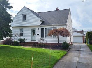13900 Oakview Blvd, Garfield Heights, OH