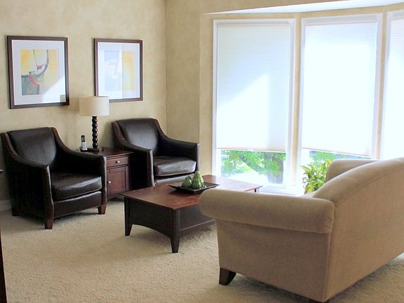 Natural light in Lv Rm