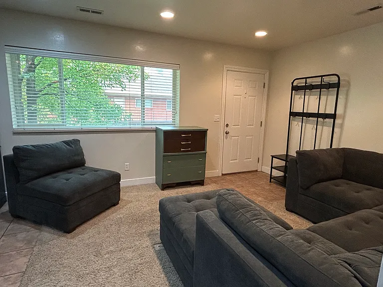 1000 E Center St #16 — Photo 4