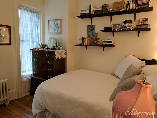 Rented by City Connections Realty | media 23