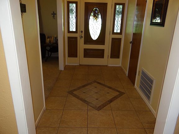 4th image of 250 Windsor Dr