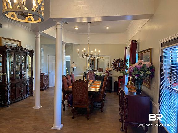 4th image of 5118 Glenshire Dr