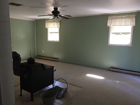 3rd image of 109 Greenhaven Dr