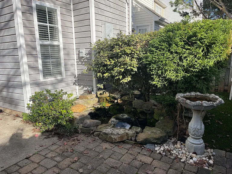 8223 Southgate Commons Dr — Photo 18