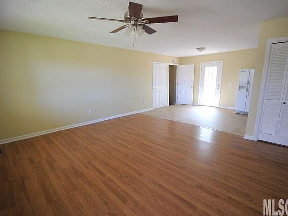 3rd image of 1480 Overlook Dr
