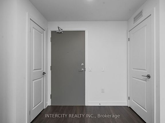 5th image of 15 Skyridge Dr #1018