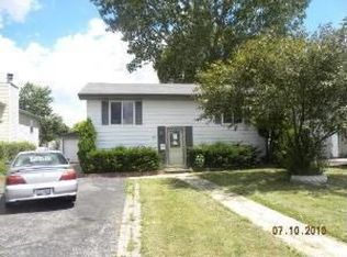 541 N Midlothian Rd, Mundelein, IL 60060