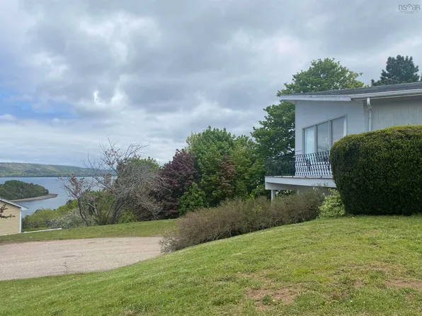 190 3rd Ave, Digby, NS B0V 1A0