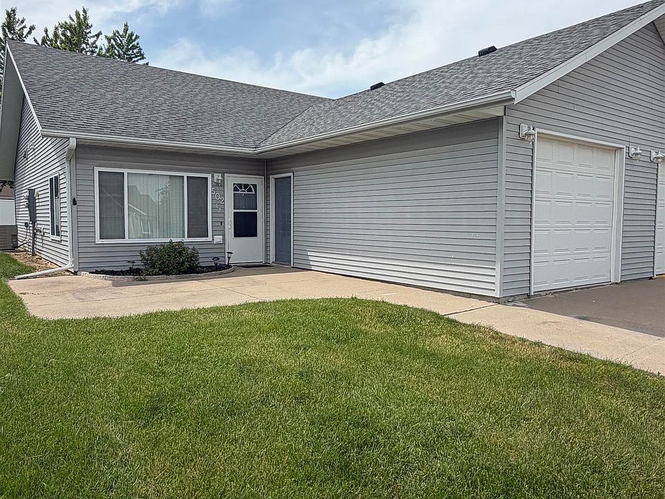 1st image of 502 1/2 Crestview Dr