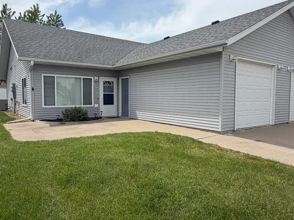 502 1/2 Crestview Dr, Le Grand, IA 50142