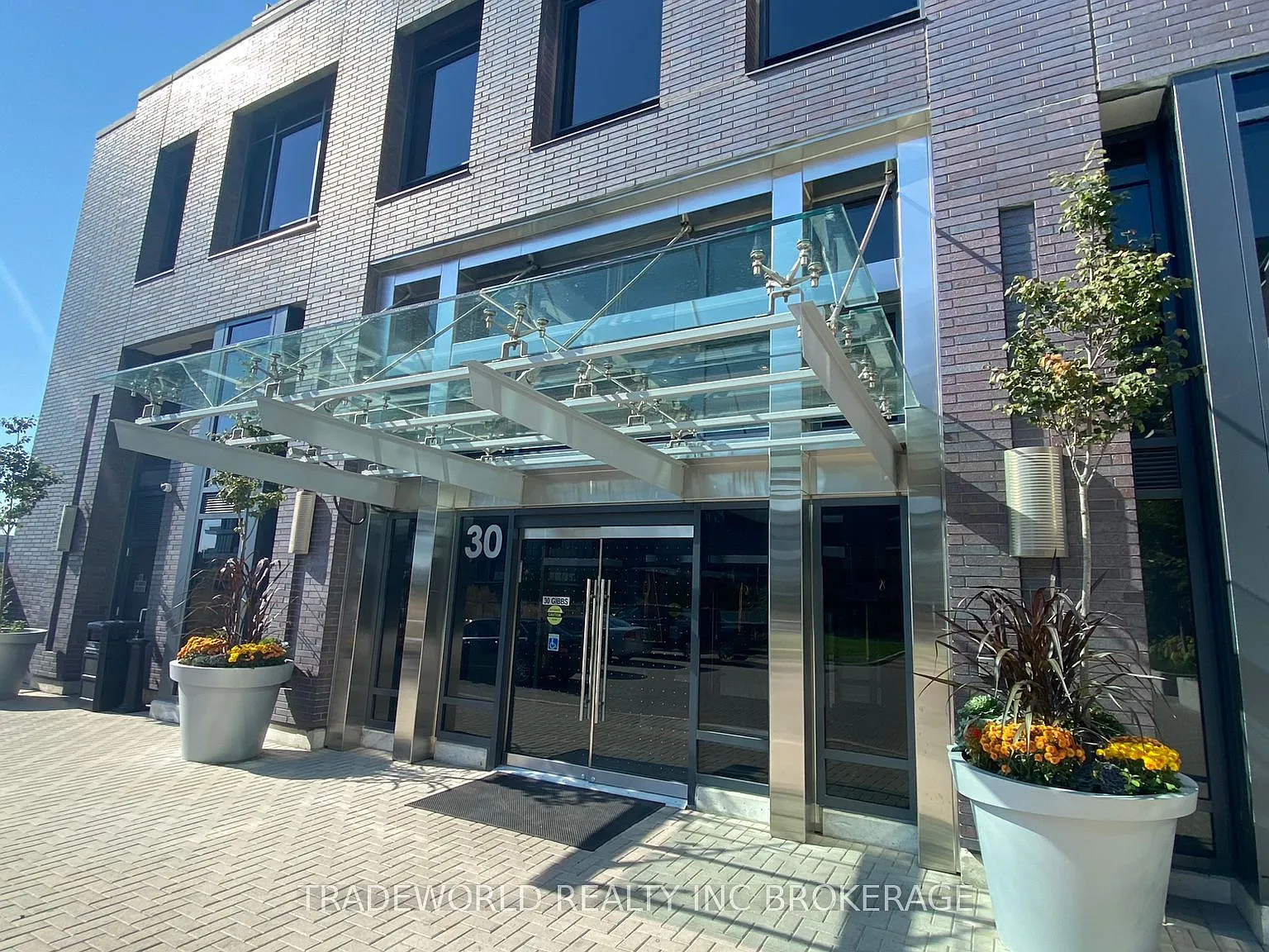 2 bed, $2,500 — Photo 2