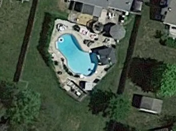 27 Whitestone Dr, Stafford, VA 22556