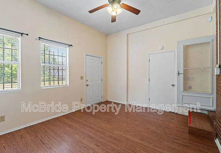 1739 Cornell Dr — Photo 25