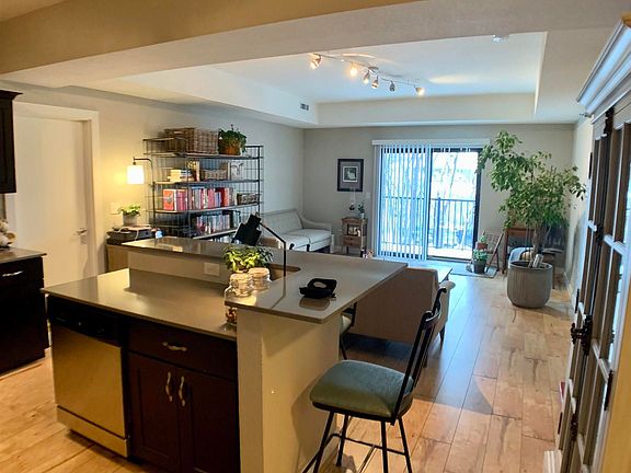 5th image of 221 E 5th St Ste 306