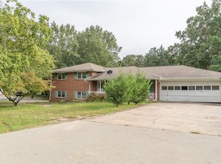 931 Rockbridge Rd, Norcross, GA 30093